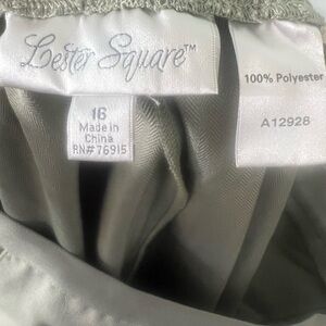Used Slightly Lester Square Olive Polyester Pants